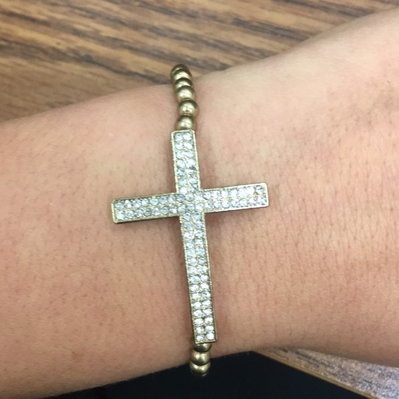 NWT gold cross bracelet - Picture 5 of 6